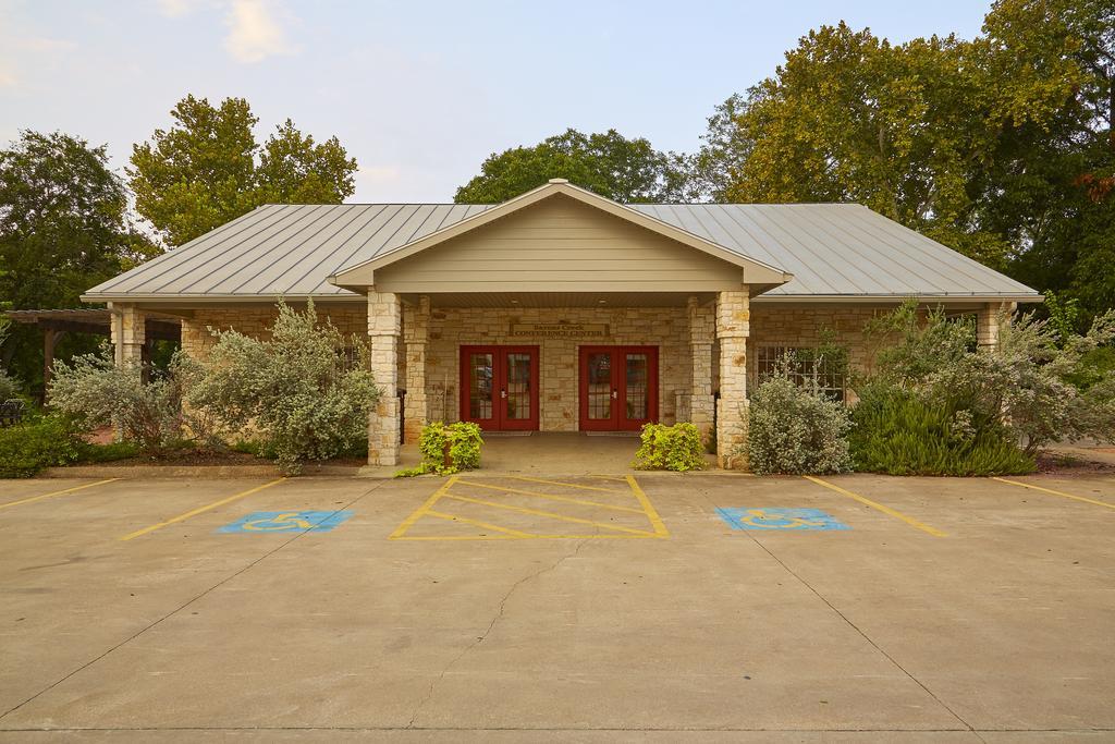 Fredericksburg Inn And Suites Esterno foto